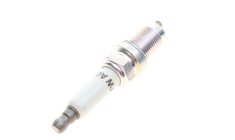Фото 2 - Свеча зажигания VAG 03C905601B