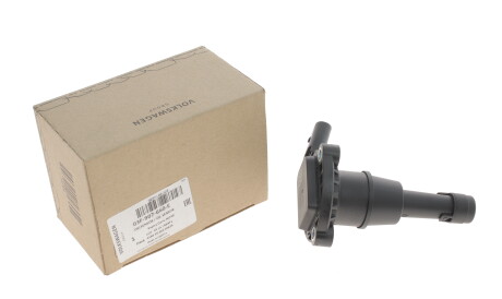 Фото 2 - Датчик управления двигателем VAG 03F907660E