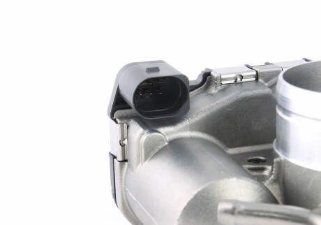 Фото 4 - Дроссельная заслонка VAG 06A133062AA