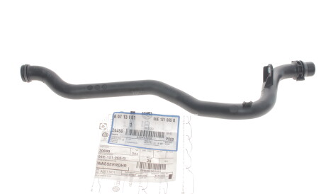 Фото 2 - Патрубок системы охлаждения VAG 06E121065Q