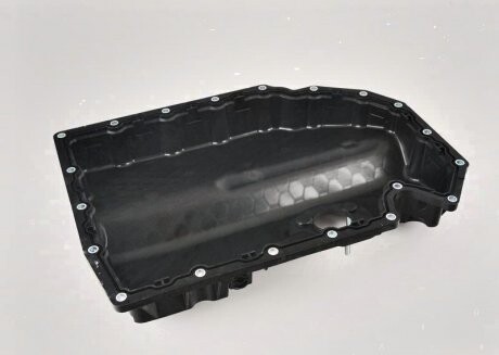 Поддон пластиковый ДВС VW Passat 2.0 (15-) - VAG 06K103600AE