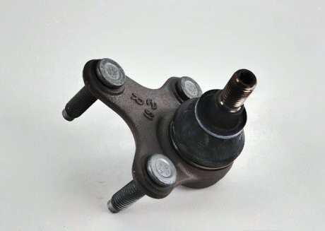Опора шаровая прав. VW Golf, Jetta, Passat, Tiguan/Audi A3, Q3/Skoda Octavia, Superb/Seat Altea (04-) - (1K0407366C, 1K0407366E, 1K0407366B) VAG 1K0407366C