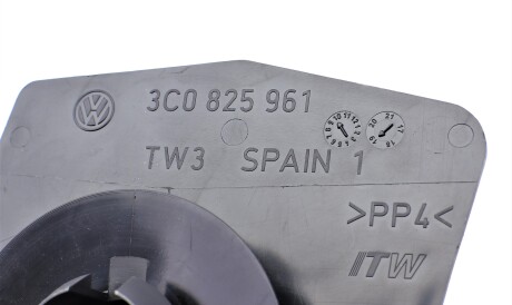 Фото 2 - Автозапчасть VAG 3C0825961