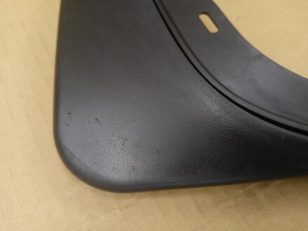 Фото 3 - Автозапчастина VAG 3U5821821REF