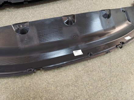 Фото 2 - Автозапчастина VAG 4KE807611REF