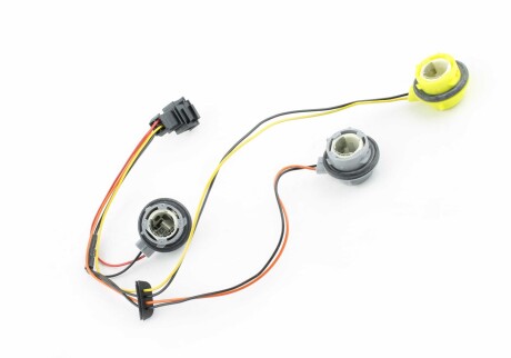 Фото 2 - Автозапчасть VAG 4L0945221B