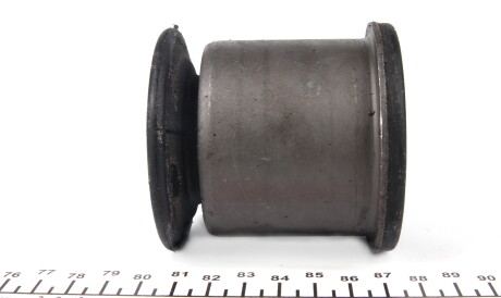 Фото 2 - Сайлентблок рычага VAG 7H0501131A