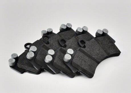 Колодки тормозные дисковые - VAG 7L0698151AG
