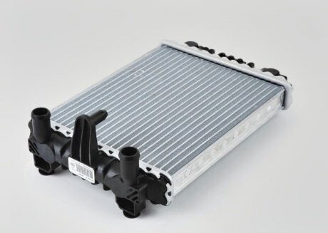 Радіатор охолодження Audi A4/A5/A7/A8/Q5 3.0-6.3/3.0D 08-18 - VAG 8K0121212B