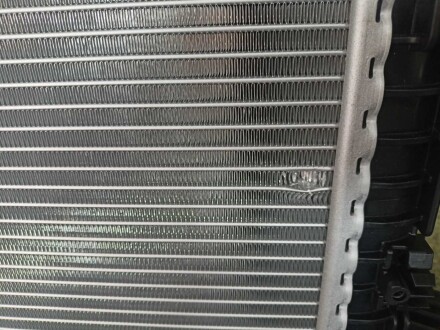 Фото 3 - Автозапчастина VAG 8W0121251AKREF