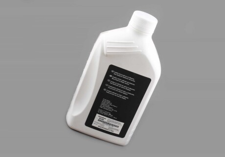 Фото 2 - Олива трансмісійна VAG G052518A2