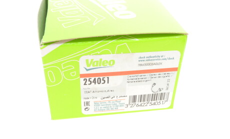 Фото 7 - Датчик коленвала Valeo 254051