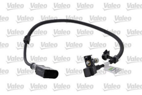 Sensor, crankshaft pulse - (030957147A, 030957147AA, 030957147AB) Valeo 366439