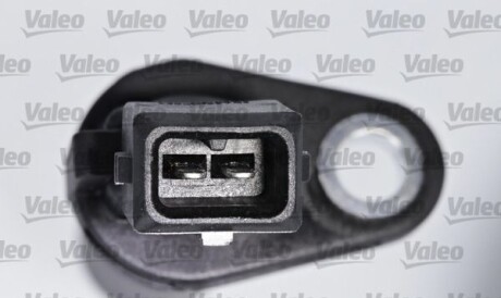 Фото 2 - Датчик коленвала Valeo 366510