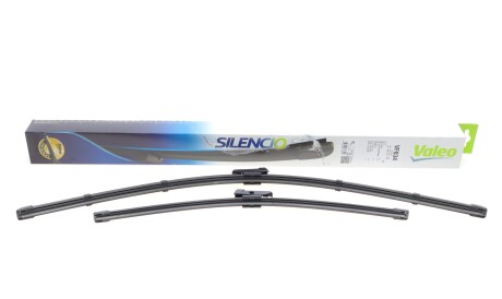 Щетки стеклоочистителя бескаркасные со спойлером Silencio 700/450мм комплект - Valeo 577834