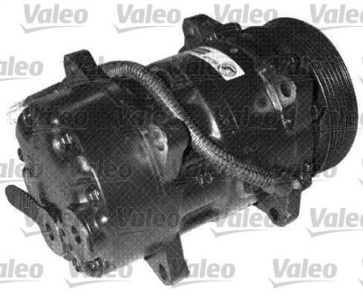 Компресор кондиціонера - Valeo 699736