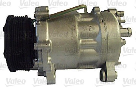 Компресор кондиціонера - ((6N0820803B, 6N0820803C, W06N0820803B)) Valeo 699803