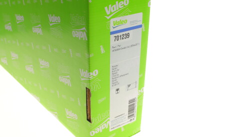 Фото 2 - Радиатор охлаждения двигателя Valeo 701239
