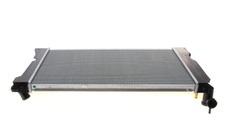 Фото 3 - Радиатор охлаждения двигателя Valeo 701353