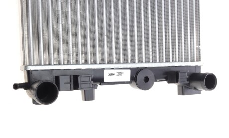 Фото 7 - Радіатор охолодження Valeo 701522