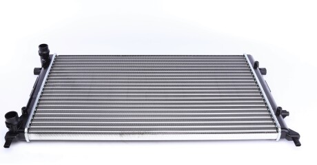 Фото 3 - Радиатор охлаждения двигателя Valeo 734332