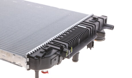 Фото 3 - Радіатор охолодження Valeo 735089