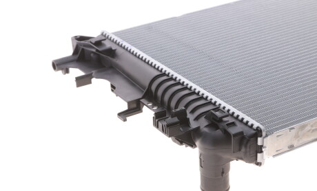 Фото 4 - Радіатор охолодження Valeo 735089