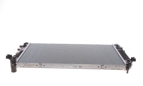 Фото 5 - Радіатор охолодження Valeo 735089