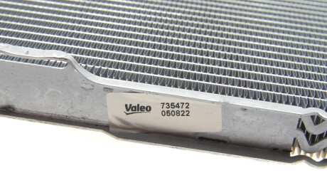 Фото 3 - Радіатор охолодження Valeo 735472