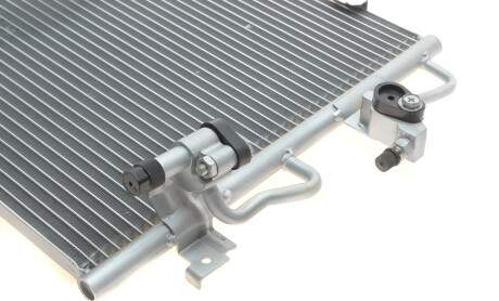 Фото 6 - Радіатор кондиціонера Valeo 812704