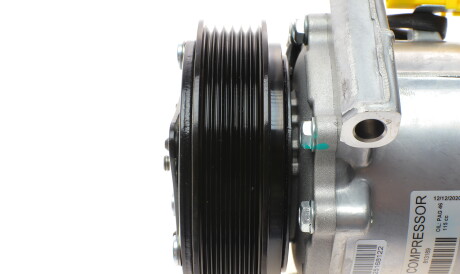 Фото 2 - Компресор кондиціонера Valeo 813189