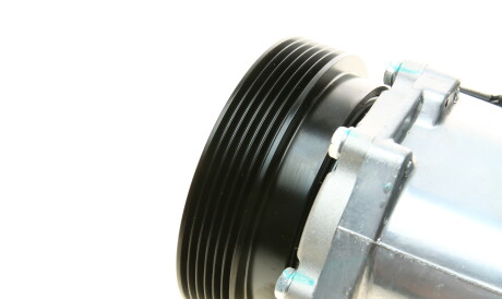 Фото 2 - Компресор кондиціонера Valeo 813200