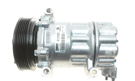 Фото 8 - Компрессор кондиционера Valeo 813223