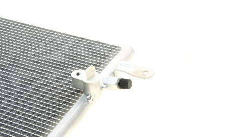 Фото 3 - Радіатор кондиціонера Valeo 814004