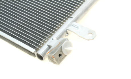 Фото 4 - Радіатор кондиціонера Valeo 814004