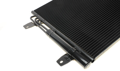 Фото 3 - Радіатор кондиціонера Valeo 814091