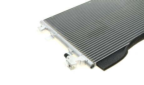 Фото 3 - Радиатор кондиционера Valeo 814094