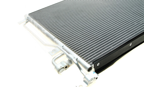 Фото 4 - Радіатор кондиціонера Valeo 814166