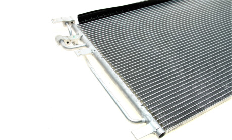 Фото 6 - Радіатор кондиціонера Valeo 814166