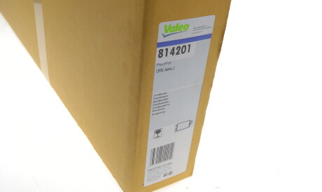 Фото 2 - Радіатор кондиціонера Valeo 814201