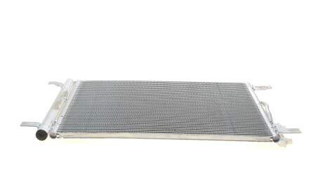 Фото 3 - Радиатор кондиционера Valeo 814301