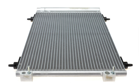 Фото 3 - Радіатор кондиціонера Valeo 814366