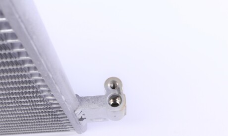 Фото 3 - Радіатор кондиціонера Valeo 814373