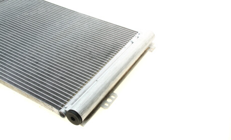 Фото 6 - Радіатор кондиціонера Valeo 814391