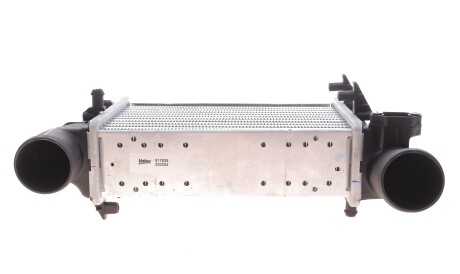 Фото 3 - Интеркулер Valeo 817625