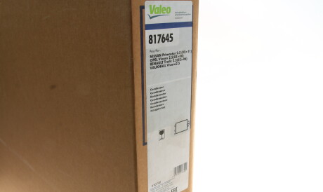 Фото 2 - Радіатор кондиціонера Valeo 817645