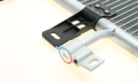 Фото 5 - Радіатор кондиціонера Valeo 817645