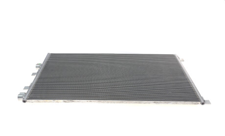 Фото 4 - Радиатор кондиционера Valeo 818002