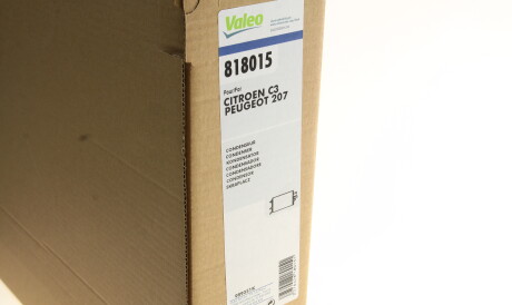 Фото 2 - Радиатор кондиционера Valeo 818015