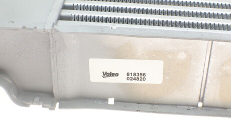 Фото 3 - Интеркулер Valeo 818356